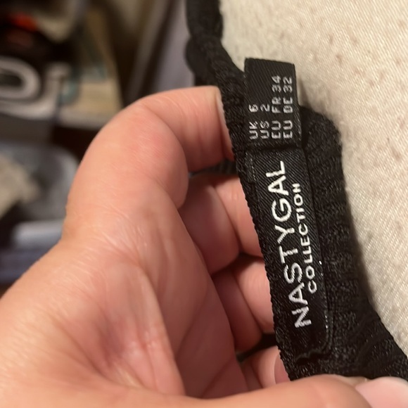 NWOT Nasty Gal Black cropped tank - Picture 5 of 6